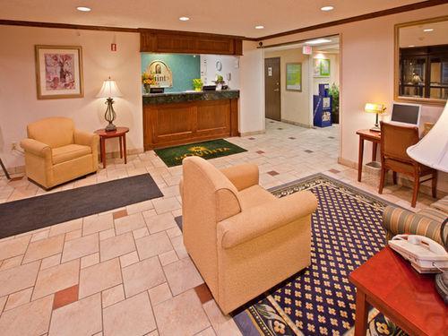 La Quinta By Wyndham Plattsburgh Otel İç mekan fotoğraf